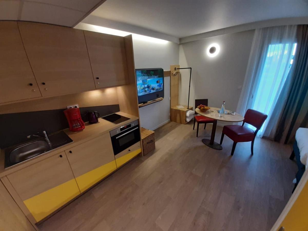 Greet Hotel Castets Coeur Des Landes Exterior photo